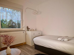 Cozy Private Room Near Central Station - Ideal for Solo Travelers